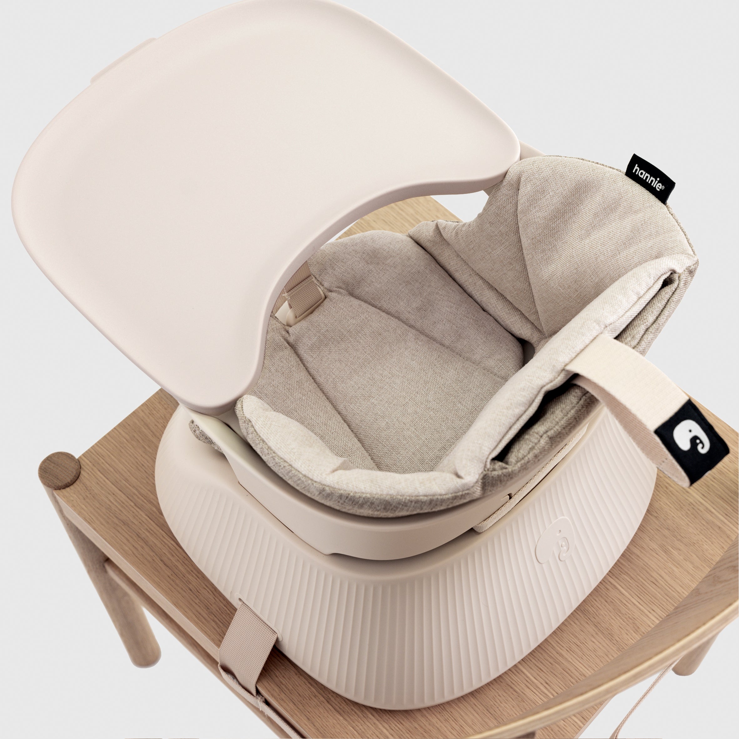 Hannie - The Portable High Chair