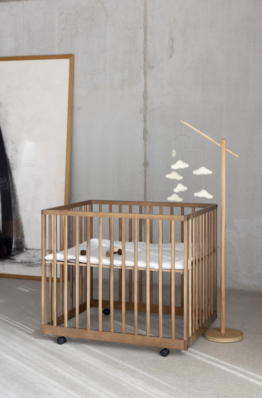 Parque infantil "Mori"