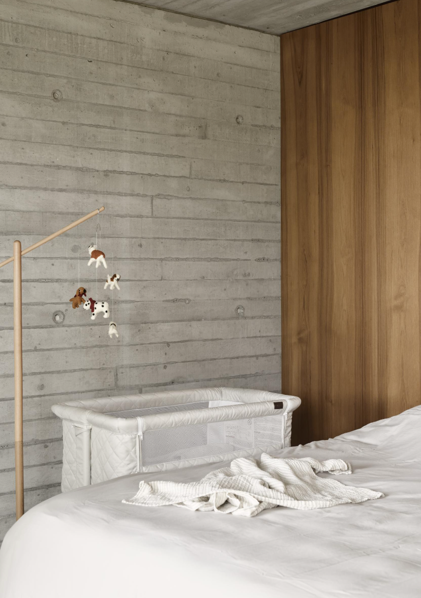 Колиска-доспальник - у відтінку глини