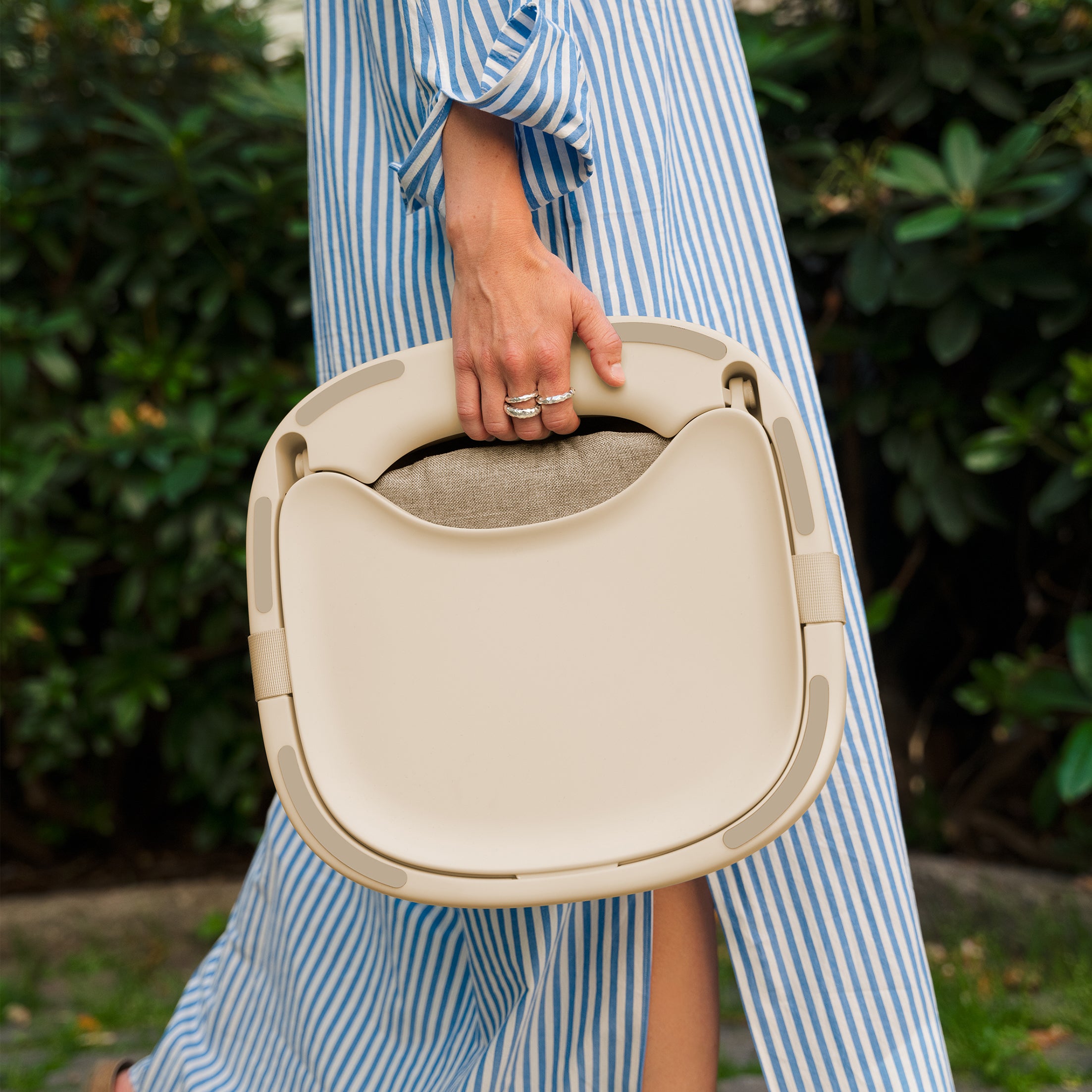 Hannie - The Portable High Chair